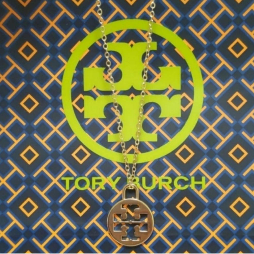 Tory Burch Large Logo Charm Gold Plated Necklace - Picture 8 of 8